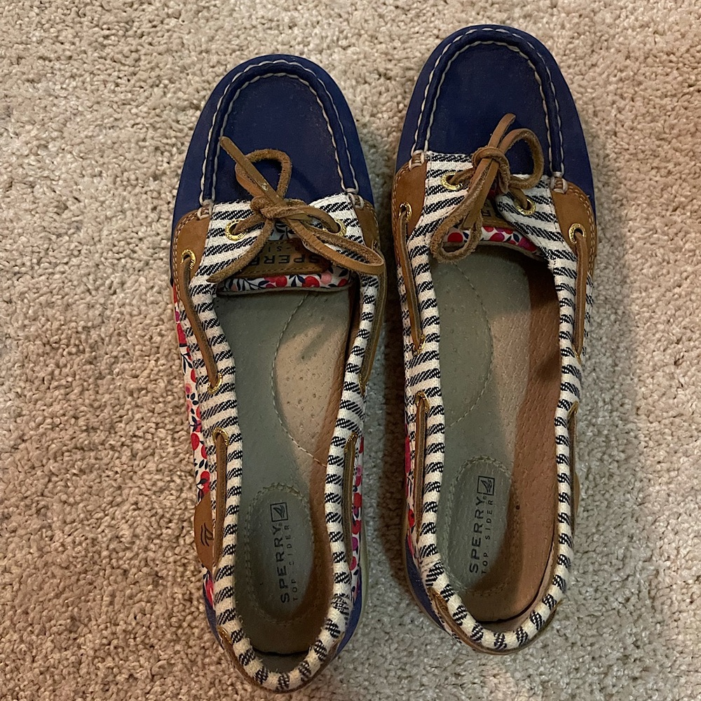 Women's Angelfish Liberty Floral Print 8.5M